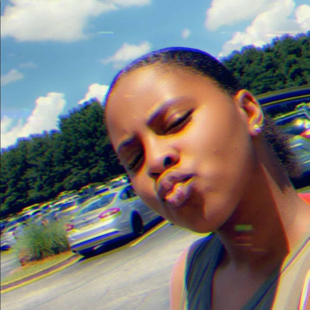 Meet your Posher, Dayjona